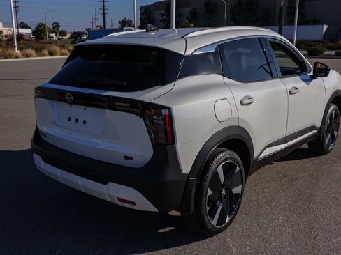 New 2026 Nissan Kicks SR image 4