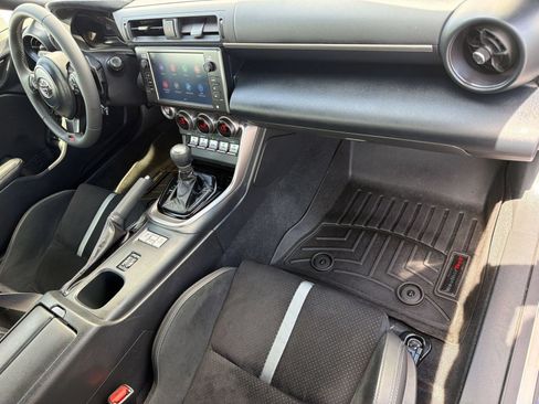 Certified 2023 Toyota GR86 Premium RWD image 31