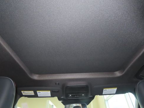 Used 2025 Ford Explorer ST AWD/4WD image 20