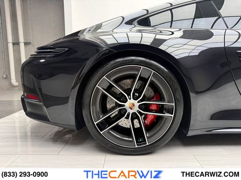 Used 2025 Porsche 911 Carrera 4 GTS image 21