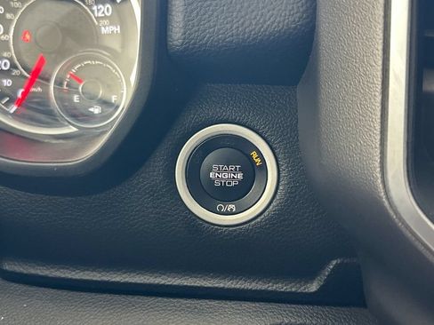 Used 2019 RAM 1500 Big Horn RWD image 20