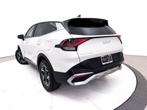 Certified 2024 Kia Sportage LX FWD image 6