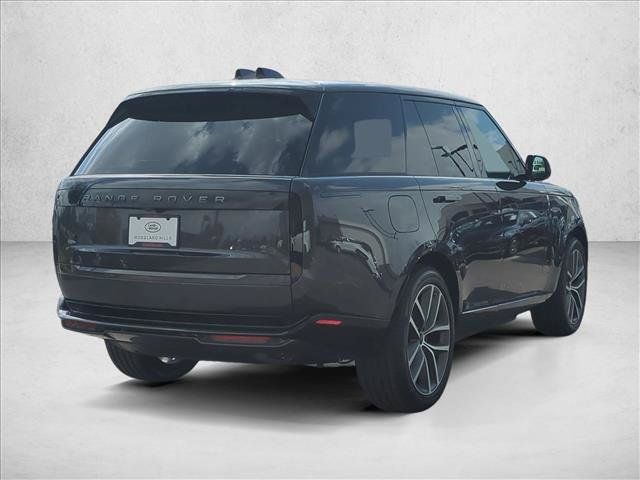 New 2026 Land Rover Range Rover SE AWD/4WD image 2