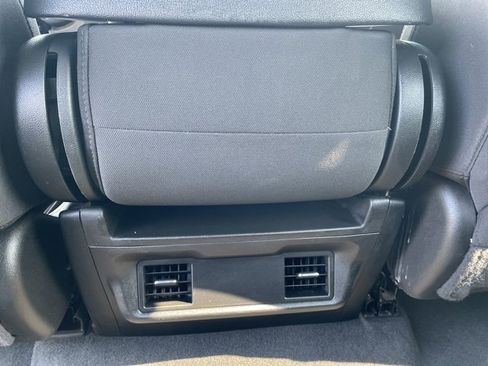 Used 2022 Chevrolet Silverado 1500 Custom image 39