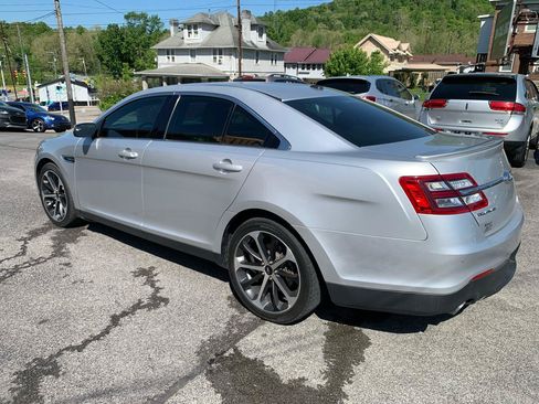 Used 2017 Ford Taurus SEL w/ Equipment Group 201A AWD/4WD image 3