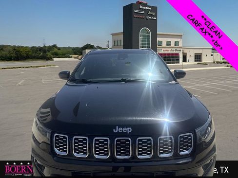 Used 2025 Jeep Compass Limited AWD/4WD image 5