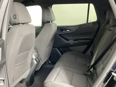 Used 2025 Chevrolet Equinox LT FWD image 13