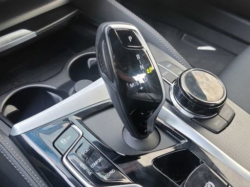 Used 2023 BMW M550i xDrive w/ Executive Package AWD/4WD image 30