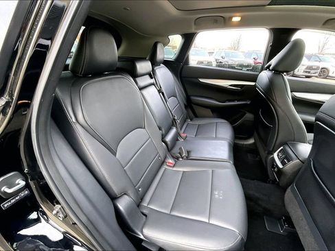 Certified 2019 INFINITI QX50 Luxe w/ Navigation Package image 30