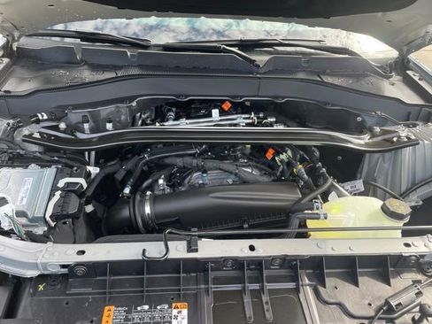 New 2026 Ford Explorer ST-Line w/ ST-Line Street Pack image 30