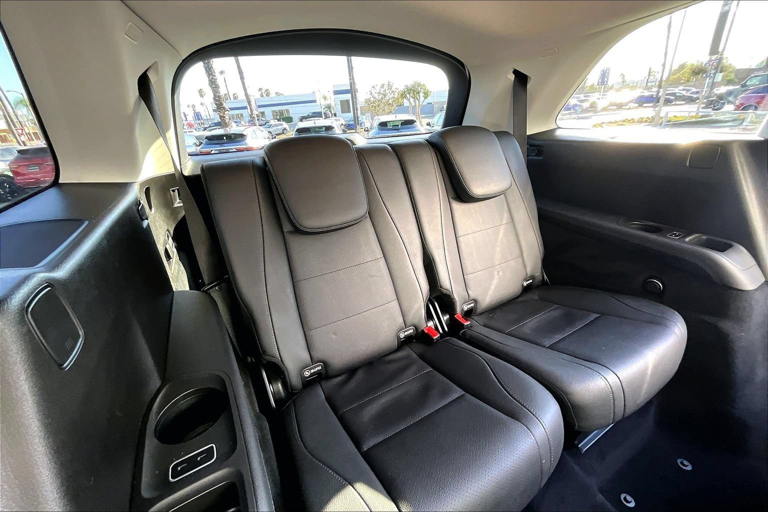Used 2023 Mercedes-Benz GLS 450 4MATIC image 28