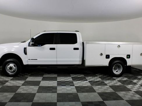 Used 2022 Ford F350 XL w/ Power Equipment Group image 5