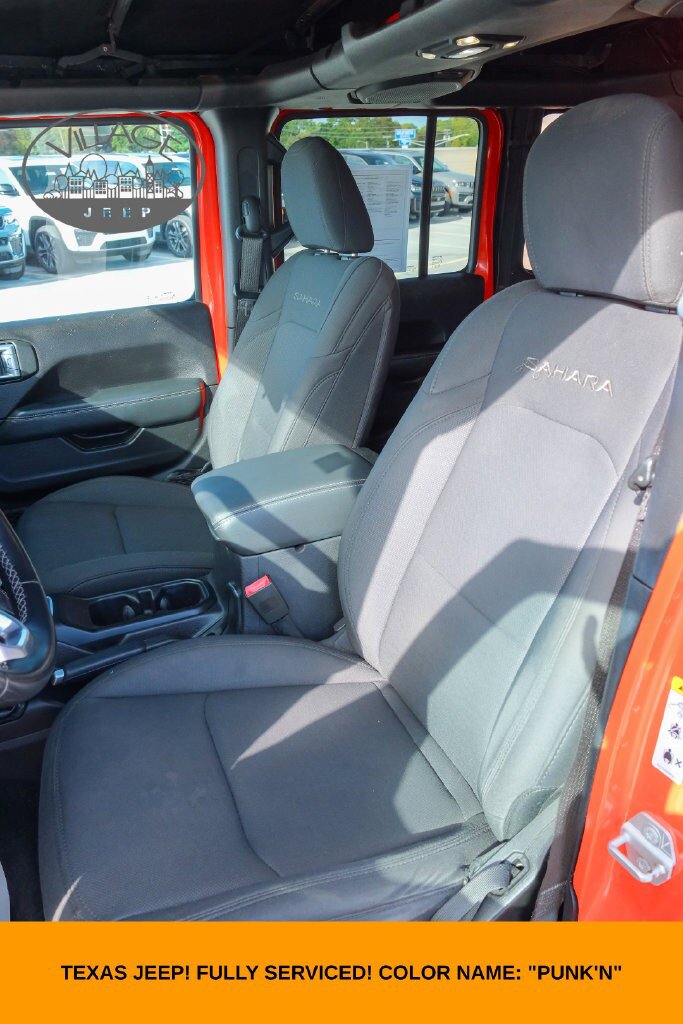 Used 2019 Jeep Wrangler Unlimited Sahara AWD/4WD image 16