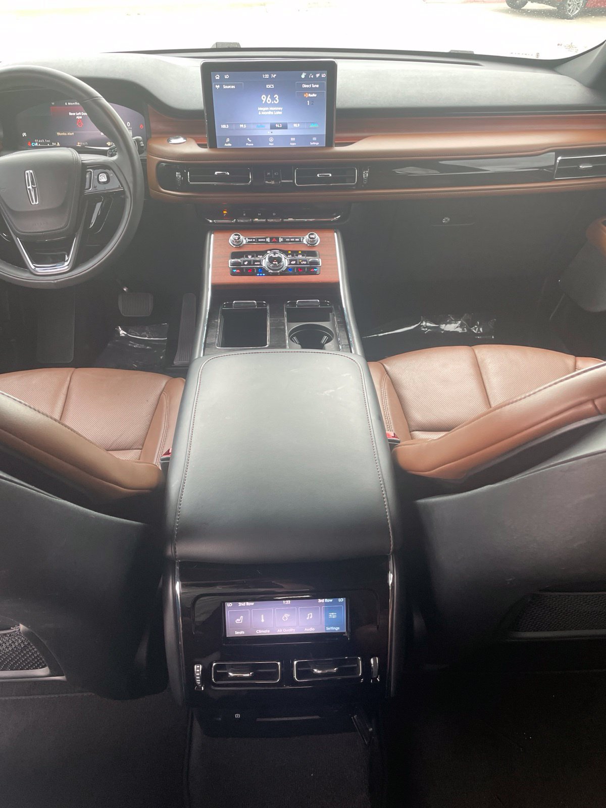 Used 2024 Lincoln Aviator Reserve w/ Equipment Group 201A RWD image 8