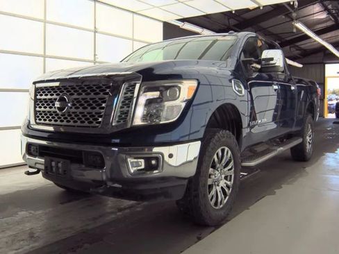 Used 2016 Nissan Titan SL AWD/4WD image 1