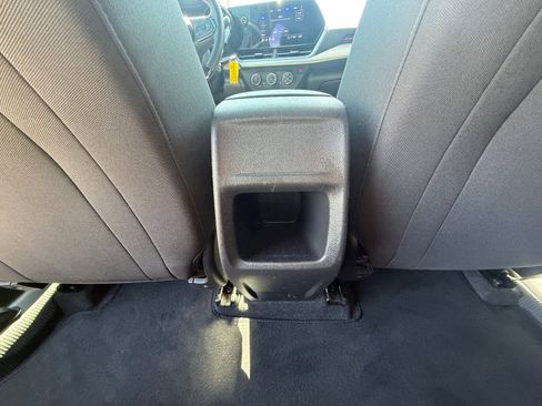 Used 2024 Chevrolet Trax RS w/ Sunroof Package image 14