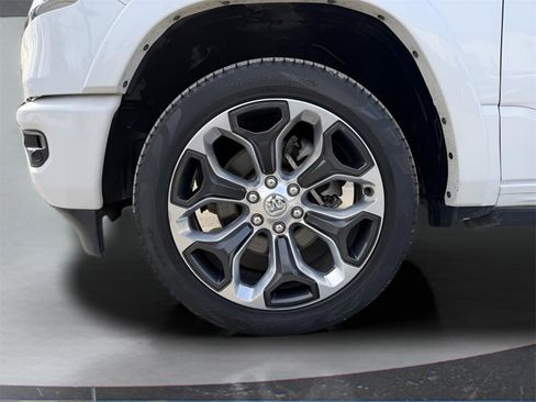 Used 2022 RAM 1500 Limited w/ Body-Colour Bumper Group image 12