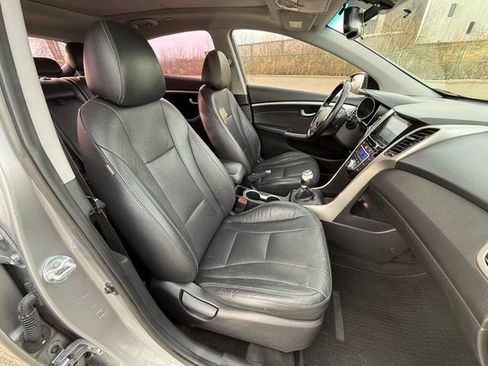 Used 2014 Hyundai Elantra GT w/ Option Group 03 FWD image 13