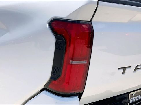Used 2024 Toyota Tacoma SR5 RWD image 28