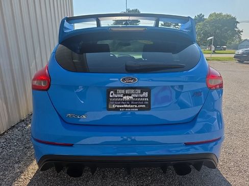 Used 2017 Ford Focus RS AWD/4WD image 9