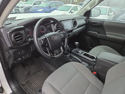 Certified 2022 Toyota Tacoma SR image 15