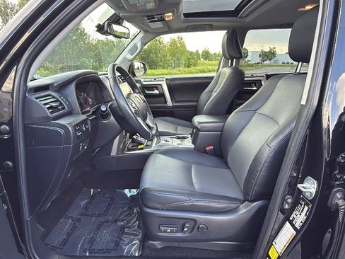 Used 2024 Toyota 4Runner SR5 Premium w/ Moonroof Package AWD/4WD image 26