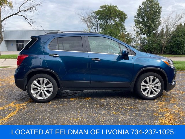 Certified 2020 Chevrolet Trax Premier w/ LPO, Cargo Package FWD image 6
