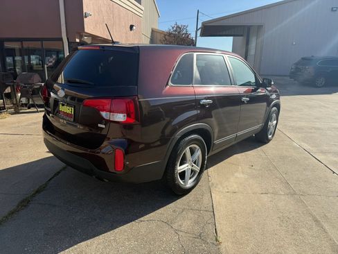Used 2015 Kia Sorento LX FWD image 5