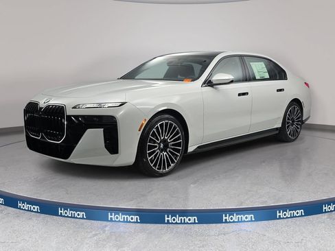 New 2026 BMW i7 xDrive60 w/ Executive Package AWD/4WD image 1