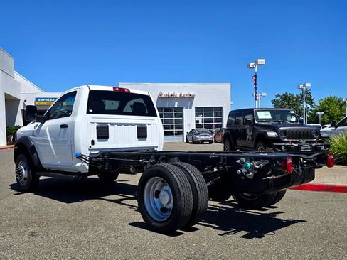 New 2026 RAM 5500 Tradesman w/ Chrome Appearance Group AWD/4WD image 6