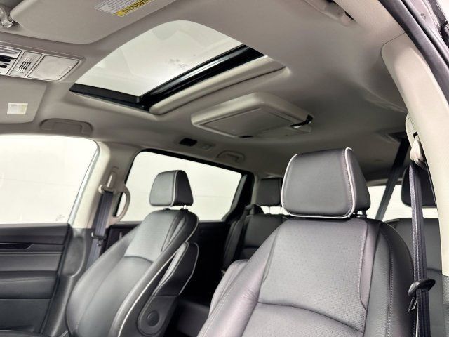 Certified 2026 Honda Odyssey Elite image 19