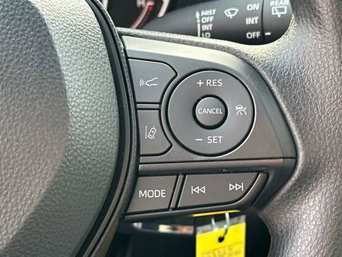 New 2025 Toyota RAV4 LE image 28