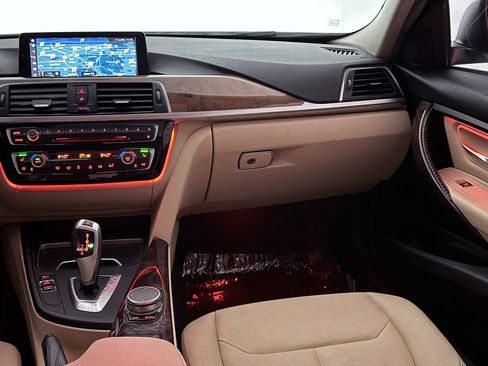 Used 2018 BMW 320i 320i Sedan image 27