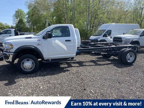 New 2024 RAM 5500 Tradesman image 2