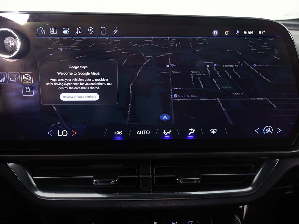 Used 2025 Chevrolet Equinox EV LT FWD image 41
