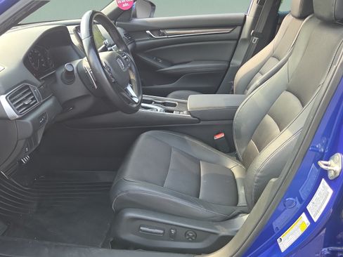 Certified 2019 Honda Accord Sport image 9