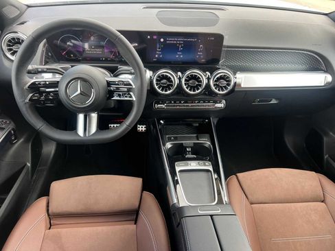 New 2026 Mercedes-Benz GLB 250 image 24