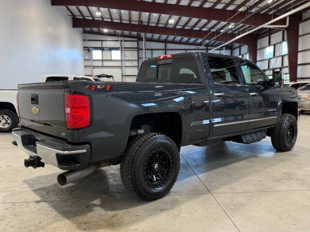 Used 2018 Chevrolet Silverado 2500 LTZ w/ Duramax Plus Package AWD/4WD image 8