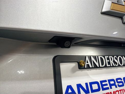 Used 2017 Chevrolet Cruze LT w/ Convenience Package image 19