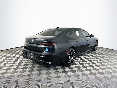 Used 2024 BMW 760i xDrive 760i xDrive image 9
