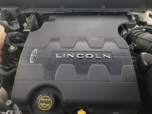 Used 2017 Lincoln MKX Reserve image 30