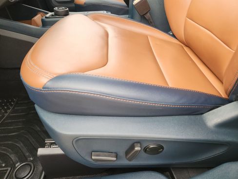 Used 2023 Ford Maverick Lariat w/ Lariat Luxury Package image 27