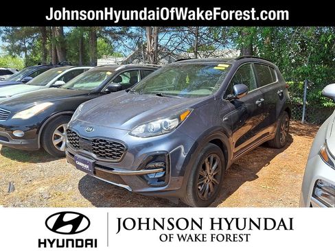 Used 2020 Kia Sportage S w/ S Premium Package AWD/4WD image 3