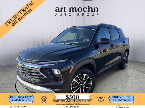 Used 2025 Chevrolet TrailBlazer LT image 1