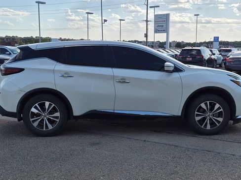 Used 2020 Nissan Murano S w/ Technology Package FWD image 2