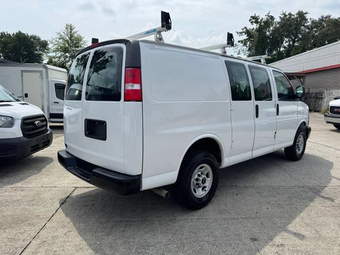 Used 2023 GMC Savana 2500 w/ Driver Convenience Package RWD image 10
