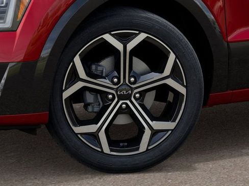 New 2025 Kia Niro SX Touring FWD image 9