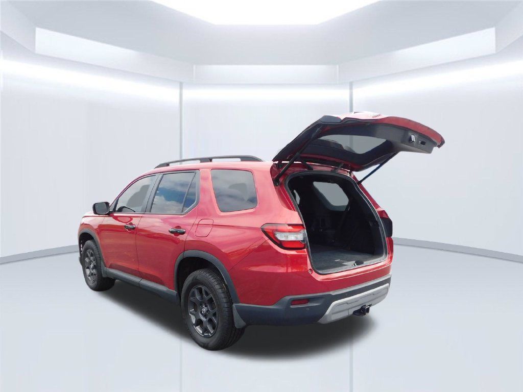 Used 2023 Honda Pilot TrailSport image 25