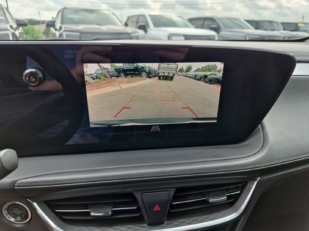 Used 2024 Buick Encore GX Sport Touring FWD image 26