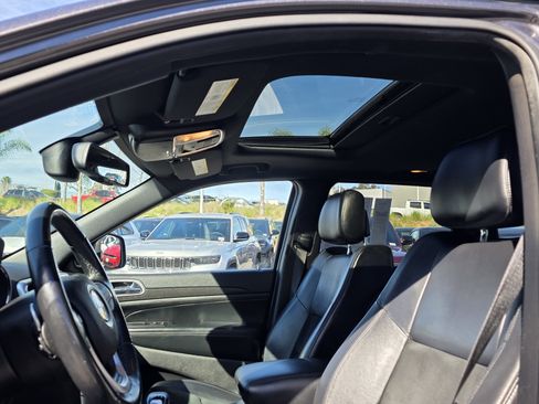 Used 2015 Jeep Grand Cherokee Altitude image 12